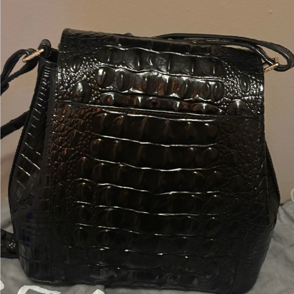 Brahmin Shiny Black Croc-Embossed Shoulder Bag with Gold-Tone Hardware - Picture 2 of 7